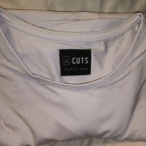 NIB $45 Cuts Curve-Hem Long Sleeve Shirt in Dusk (Light Lilac) In XL